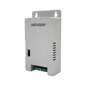 Fuente de Poder Regulada 12 Vcc / 13.5 Vcc / 15 Vcc para 4 Cámaras / 1 Amp por Salida / Voltaje de Entrada 90 - 130 VCA / Filtro de Ruido para Cámaras 4K / Modo para Largas Distancias